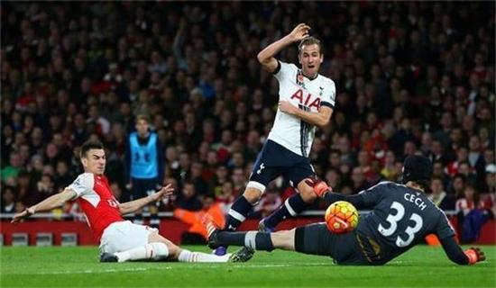 的連場交戰 的連場交戰